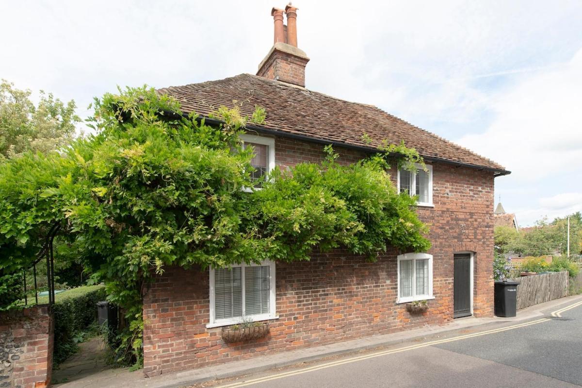 Wisteria Cottage グレーブゼンド エクステリア 写真