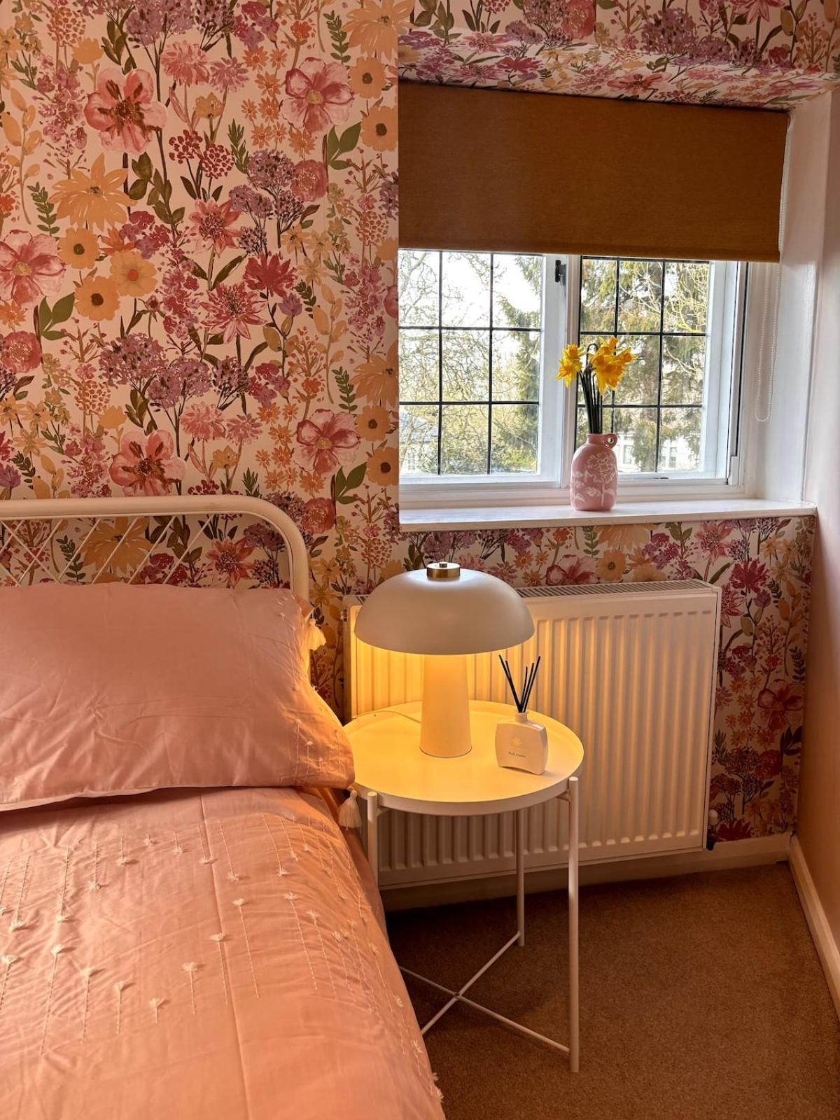 Wisteria Cottage グレーブゼンド エクステリア 写真